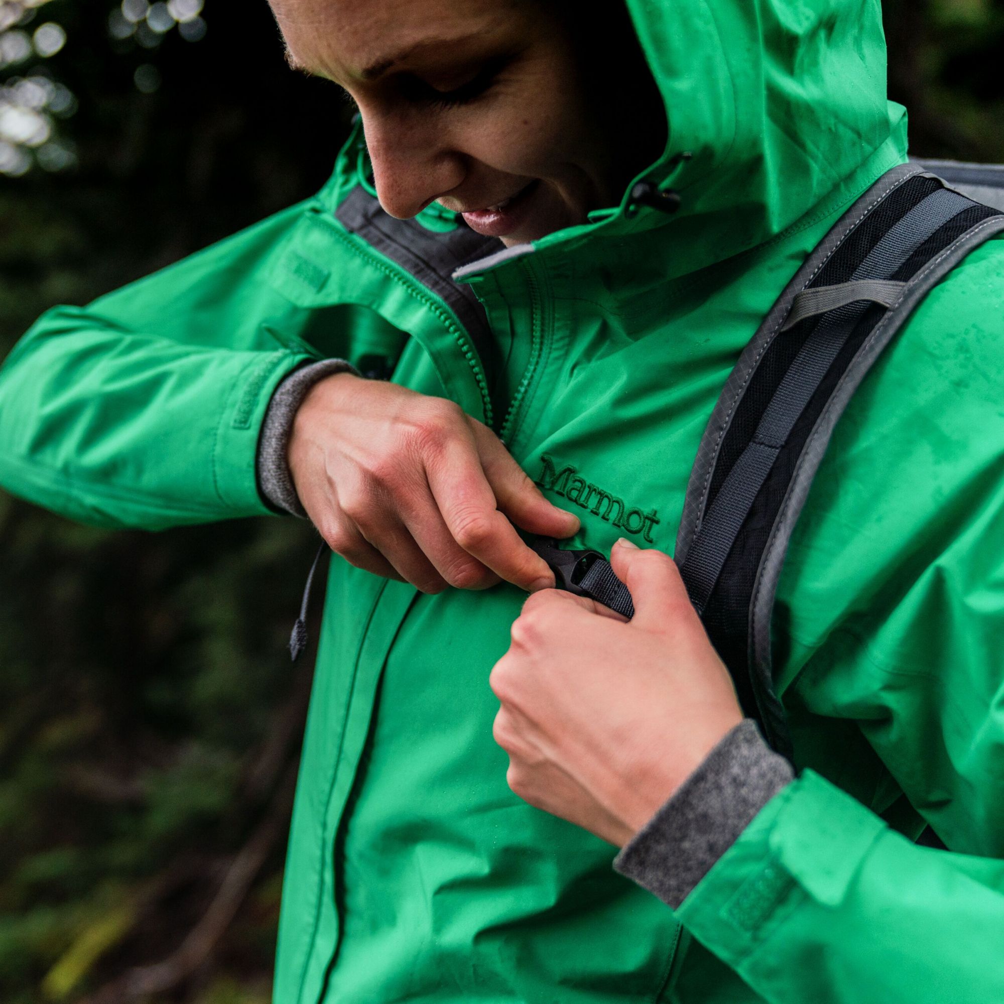 marmot minimalist waterproof jacket