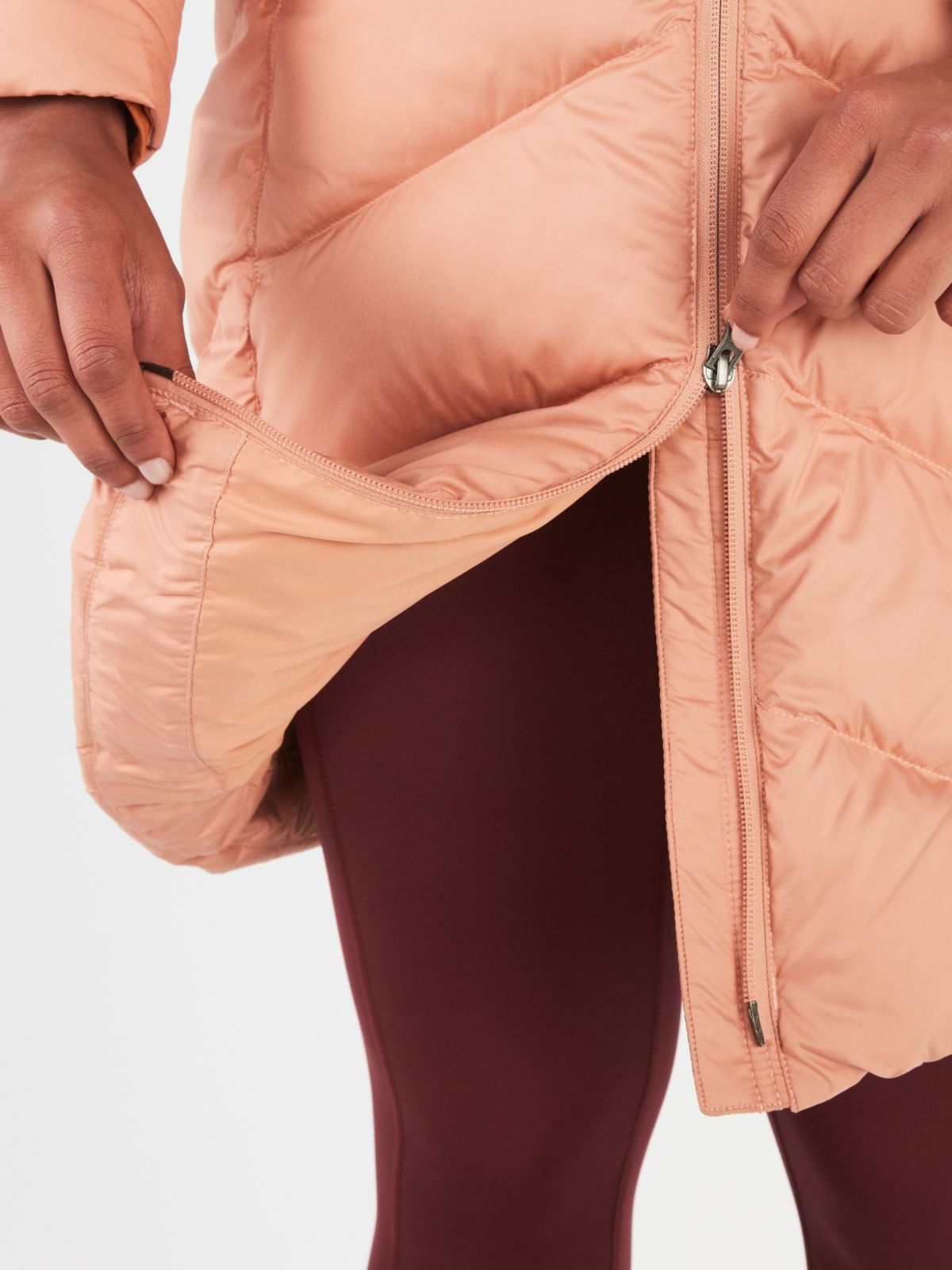 womens jacket zipper zoom in