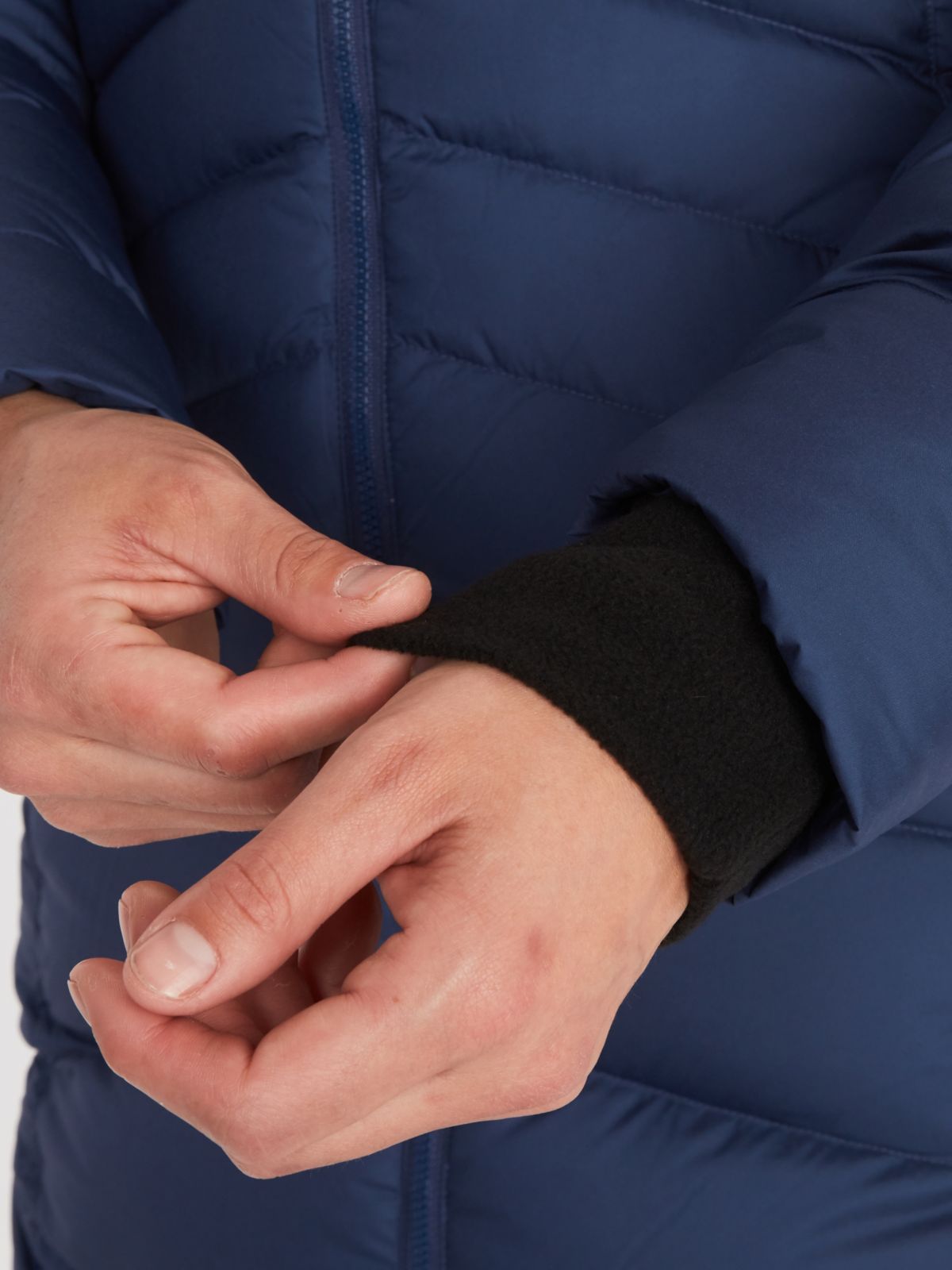 black long sleeve under puff jacket
